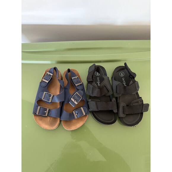Bundle of 2 Boys' Size 9 Sandals - Picture 1 of 9